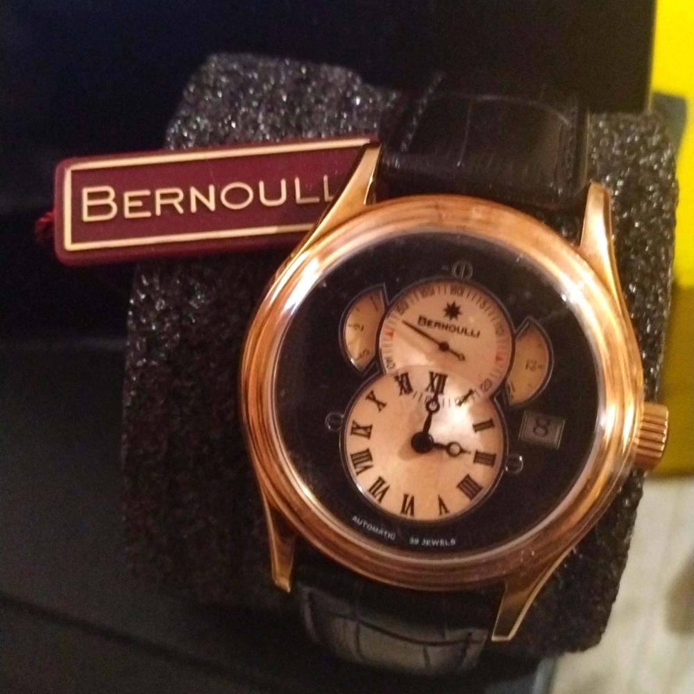 BERNOULLI WOMANS WATCH